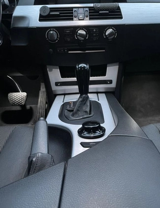 BMW Seria 5 cena 24000 przebieg: 331000, rok produkcji 2004 z Szczecin małe 211